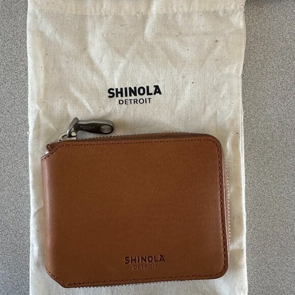 SHINOLA Zip-around Wallet NWOT - Picture 1 of 5